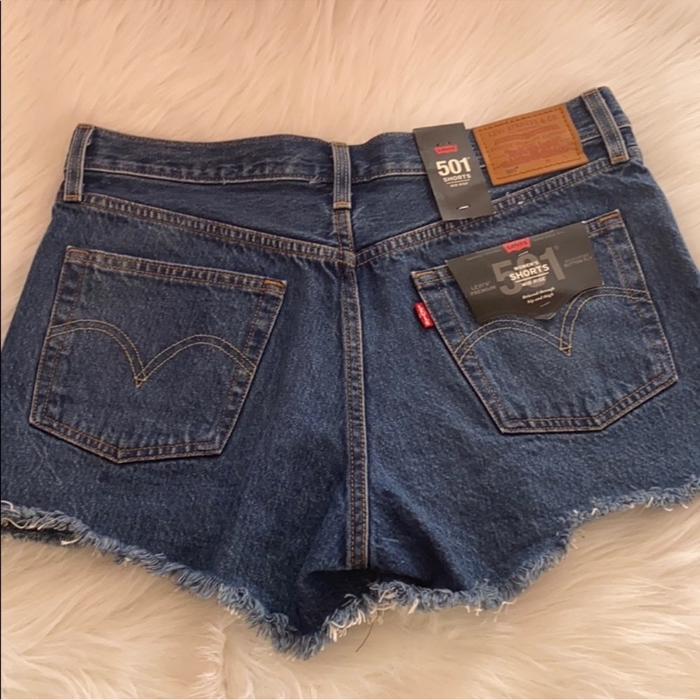 NWT HIGH WAISTED LEVI 501 JEAN SHORTS